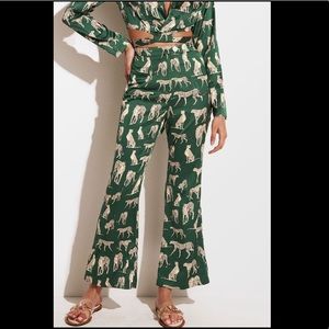 NWT CUPSHE Graciela Zip Animal Pattern Flare Pants